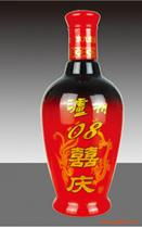 晶白與高白料玻璃瓶 從蒙砂到噴涂，多樣工藝賦能酒水包裝